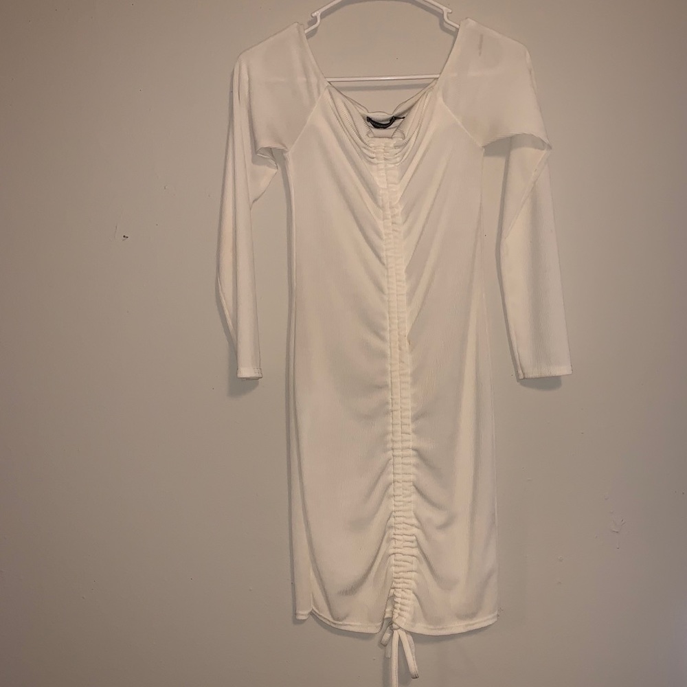 White Ribbed Long Sleeve Ruched
